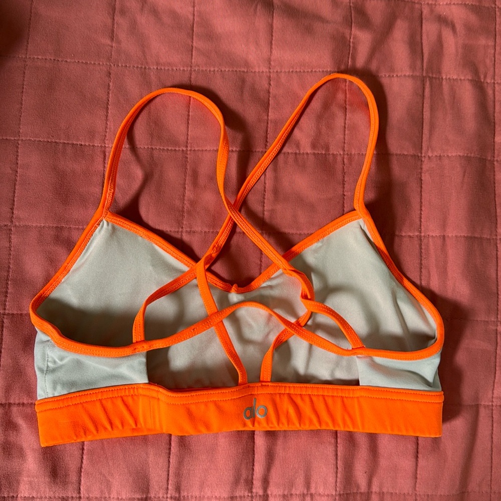 alo sports bra